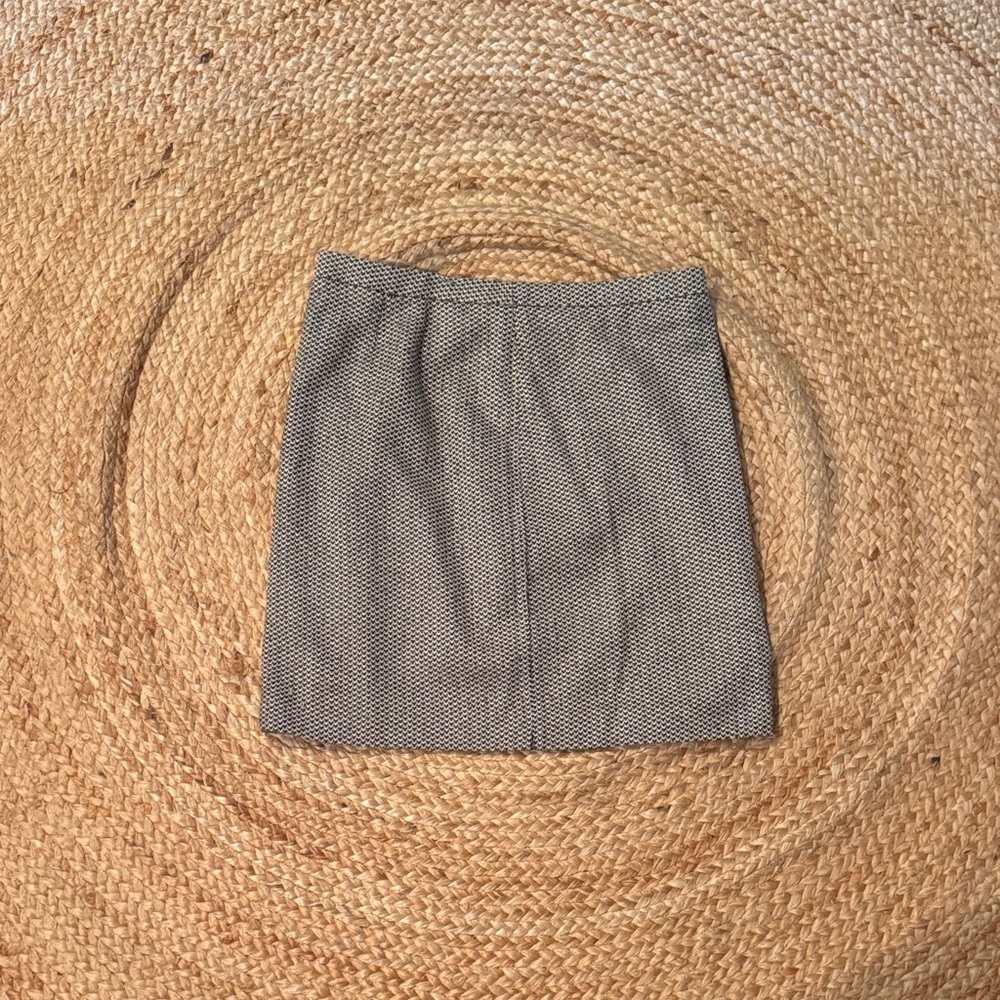 Ann Taylor Loft Classic Textured black and cream Mini Skirt - Women's